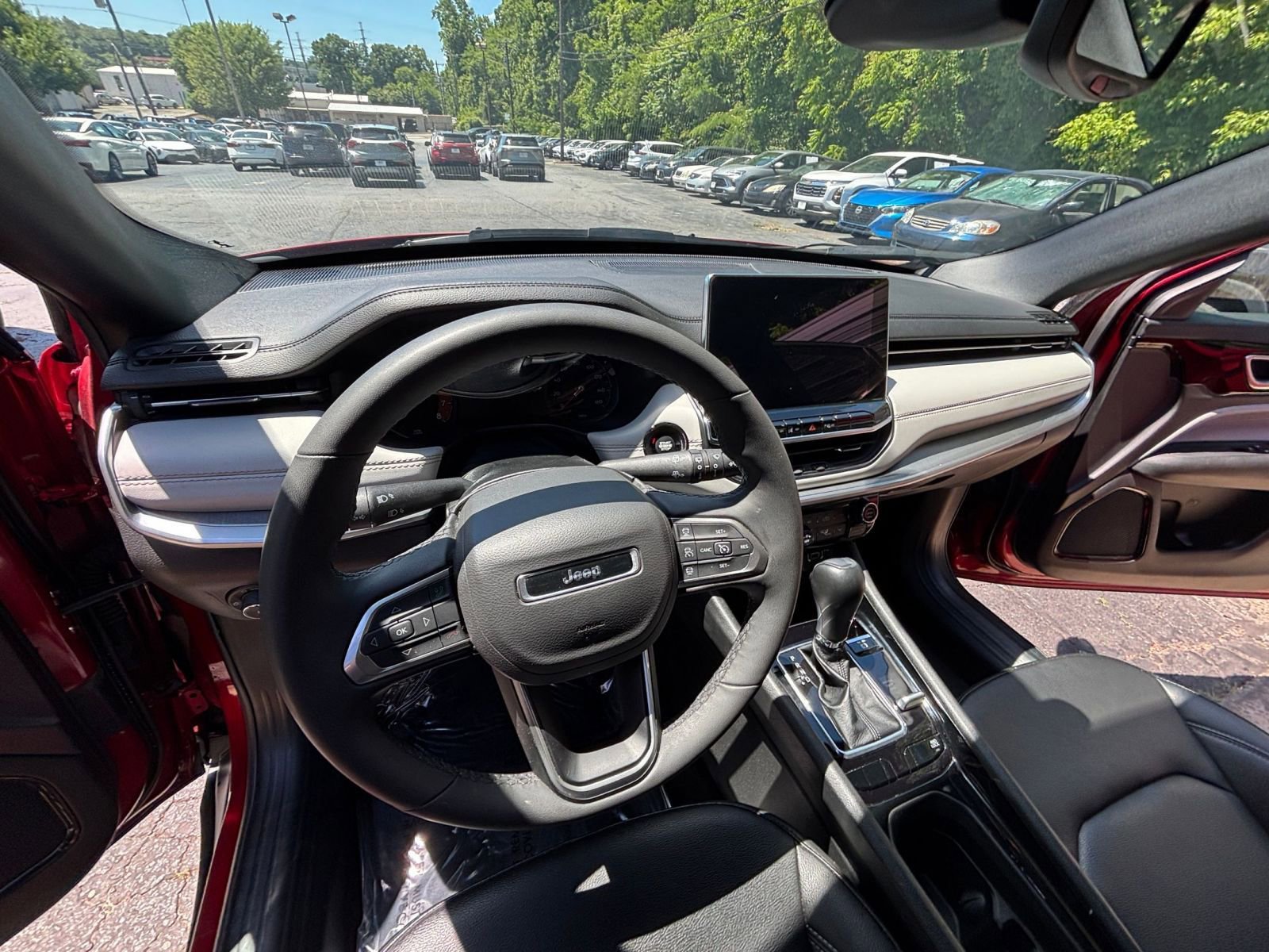 Thumbnail: 2025 Jeep Compass - 28