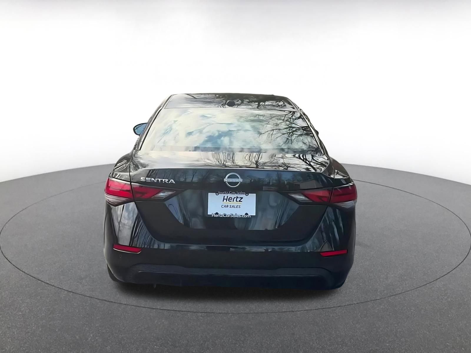 Thumbnail: 2025 Nissan Sentra - 11