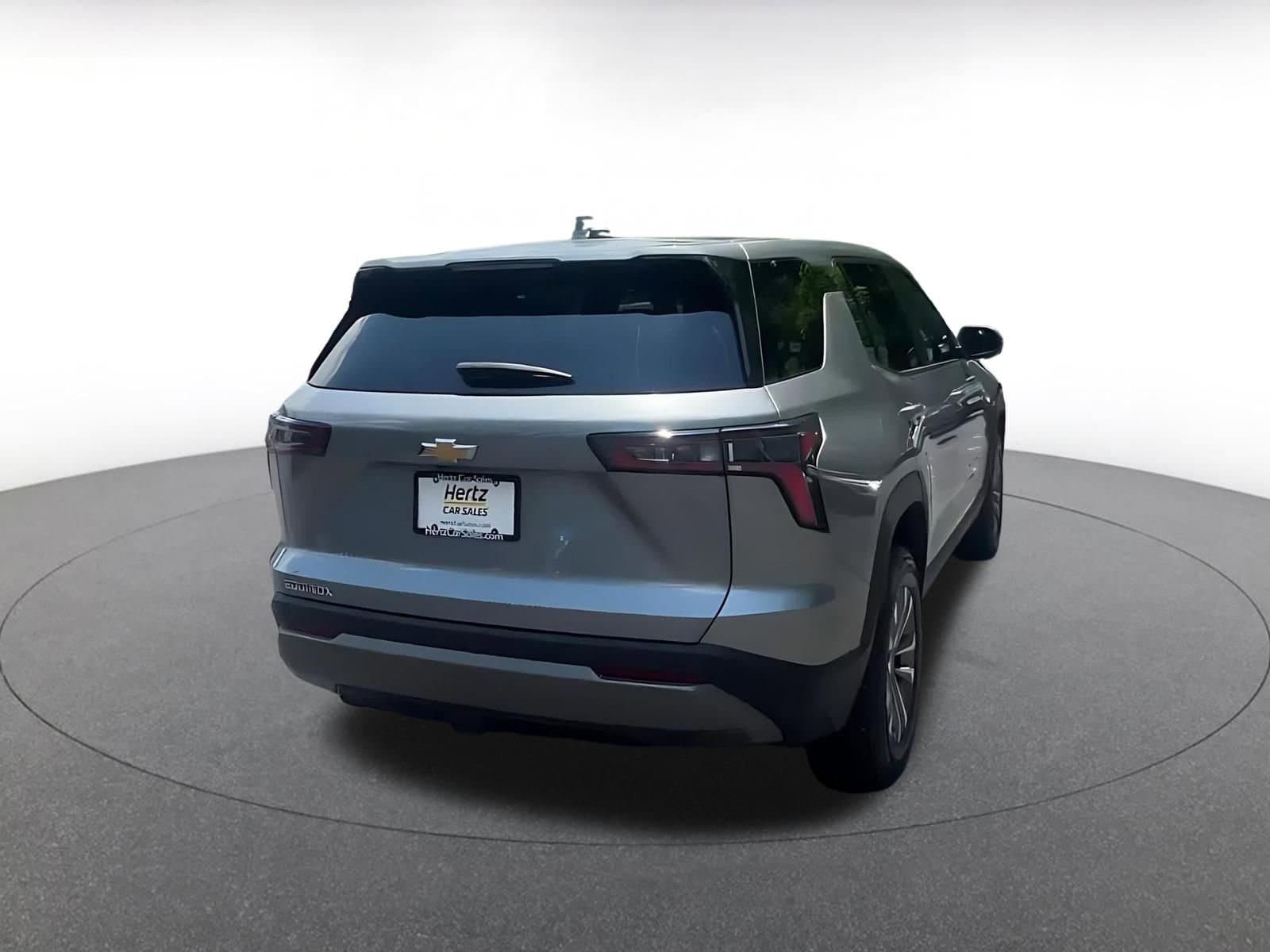 Thumbnail: 2025 Chevrolet Equinox - 15
