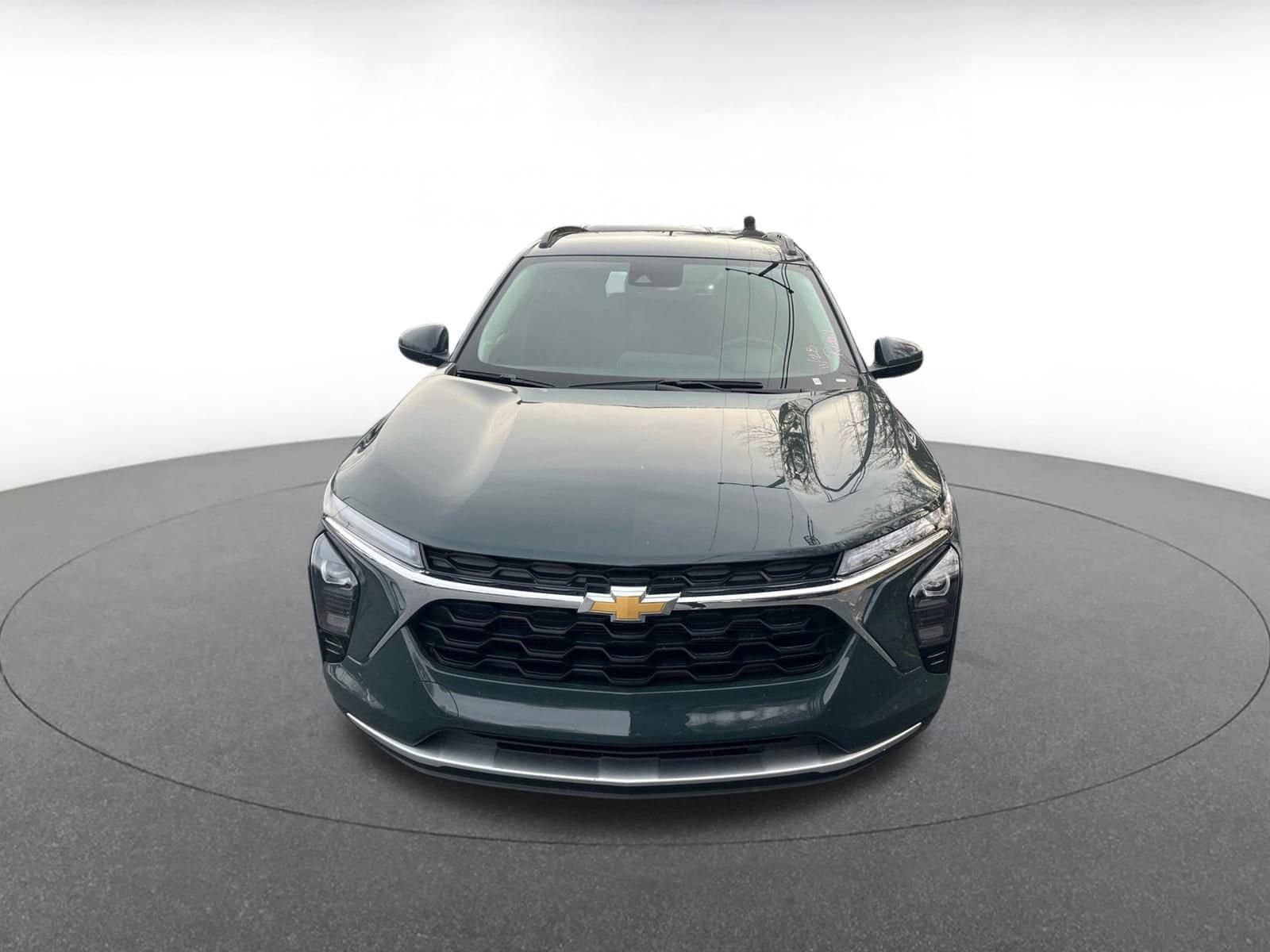 Thumbnail: 2025 Chevrolet Trax - 2