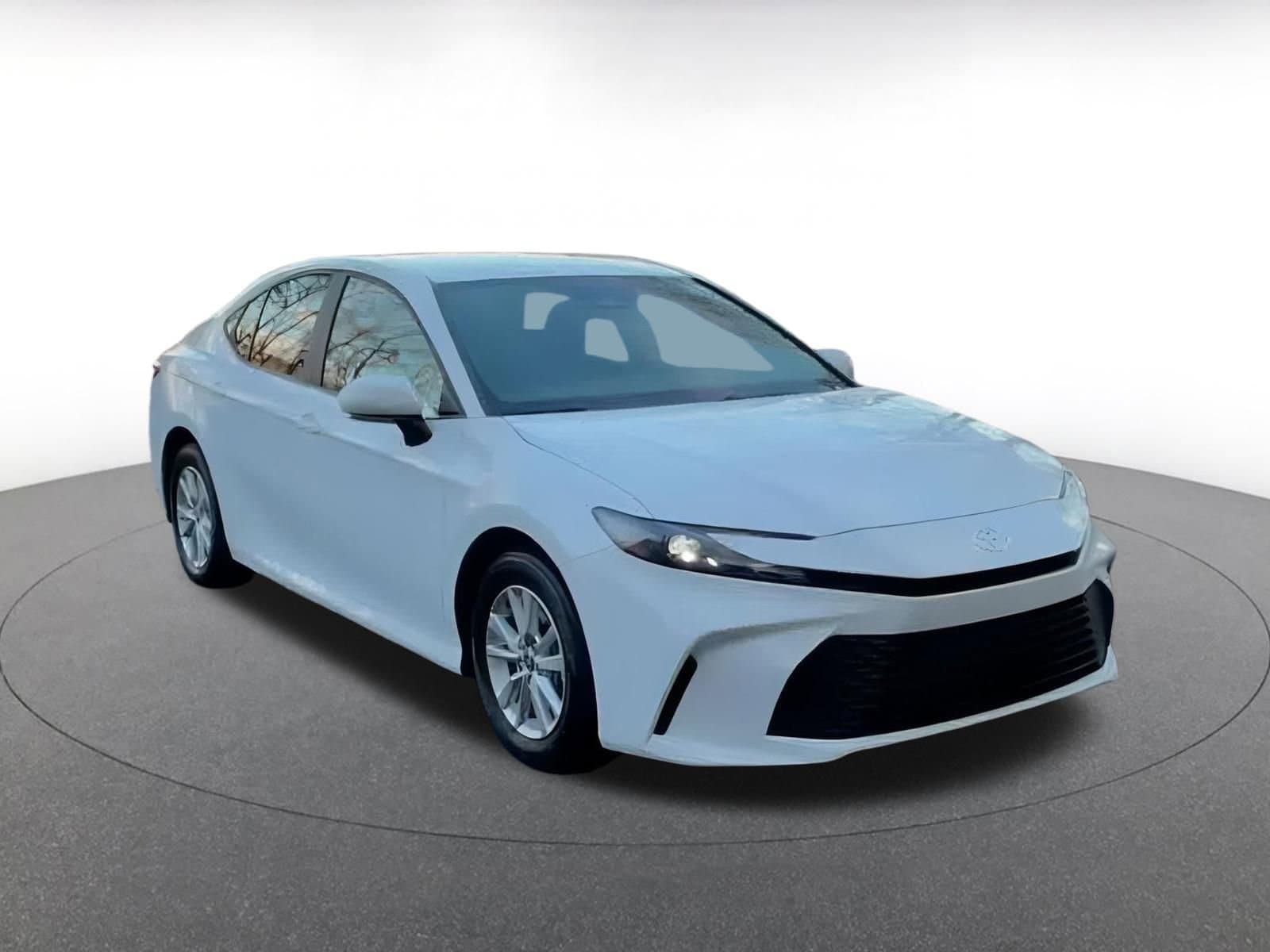 Thumbnail: 2025 Toyota Camry - 3