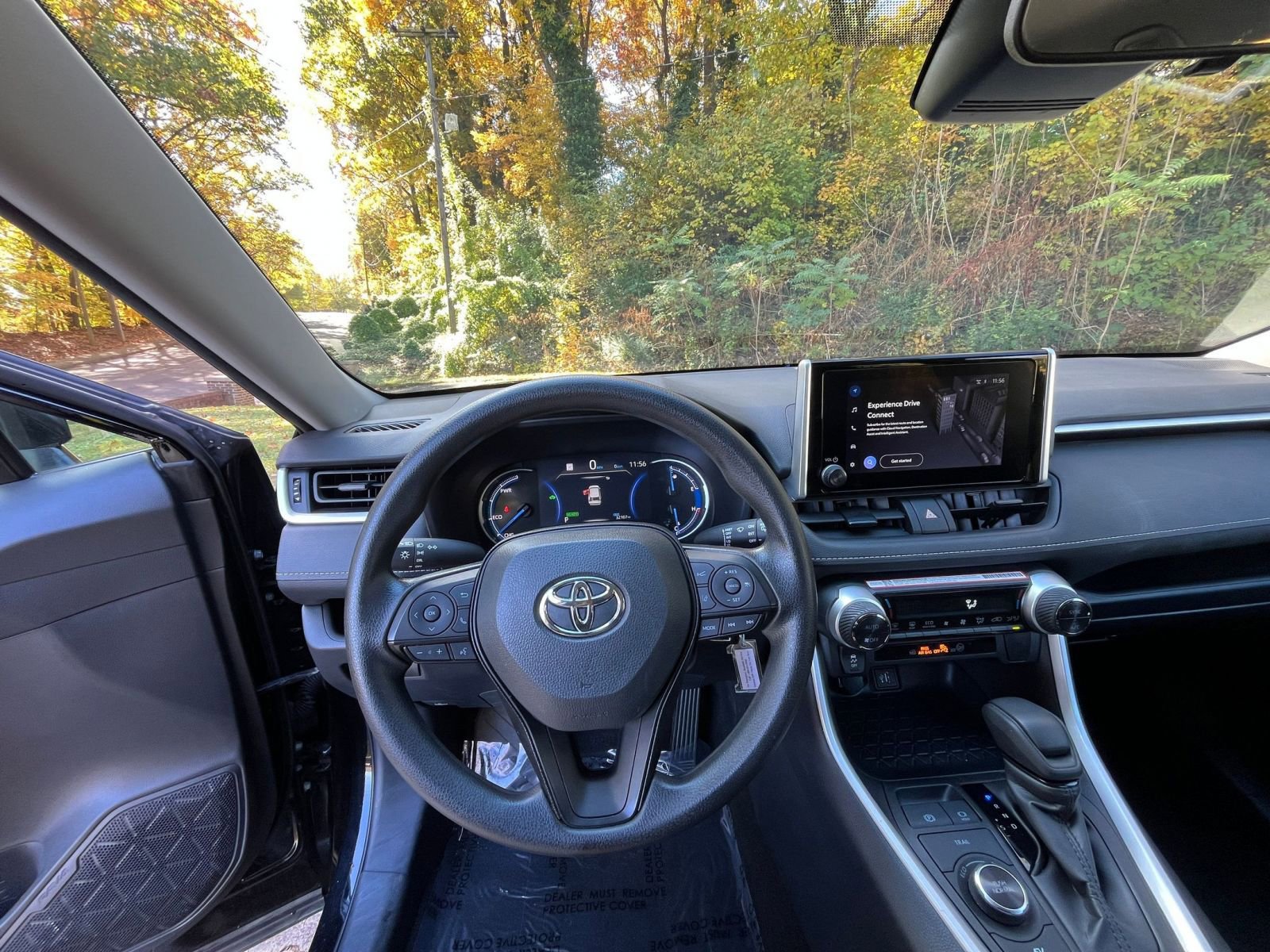 Thumbnail: 2025 Toyota RAV4 - 30