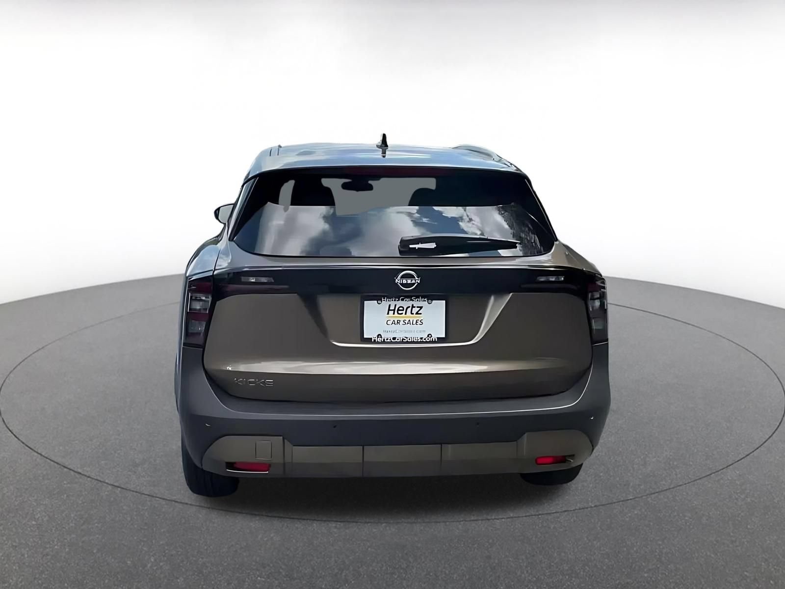 Thumbnail: 2026 Nissan Kicks - 12