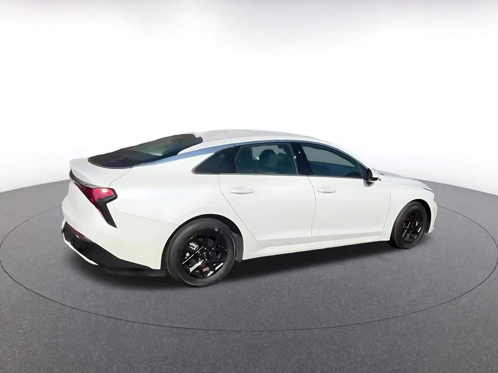 Thumbnail: 2025 Kia K5 - 12