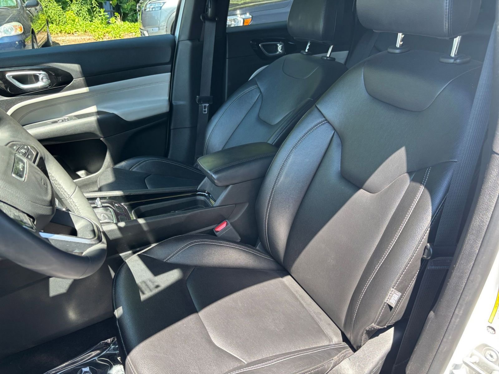 Thumbnail: 2025 Jeep Compass - 22