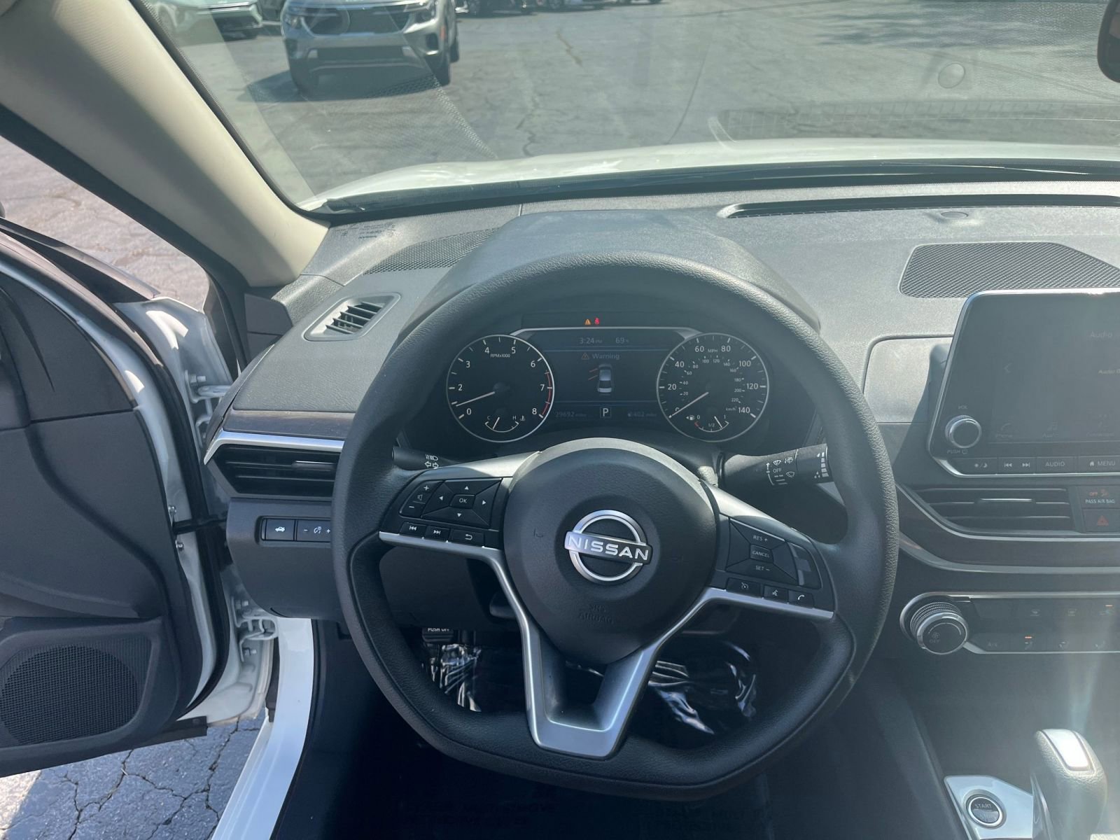 Thumbnail: 2025 Nissan Altima - 29