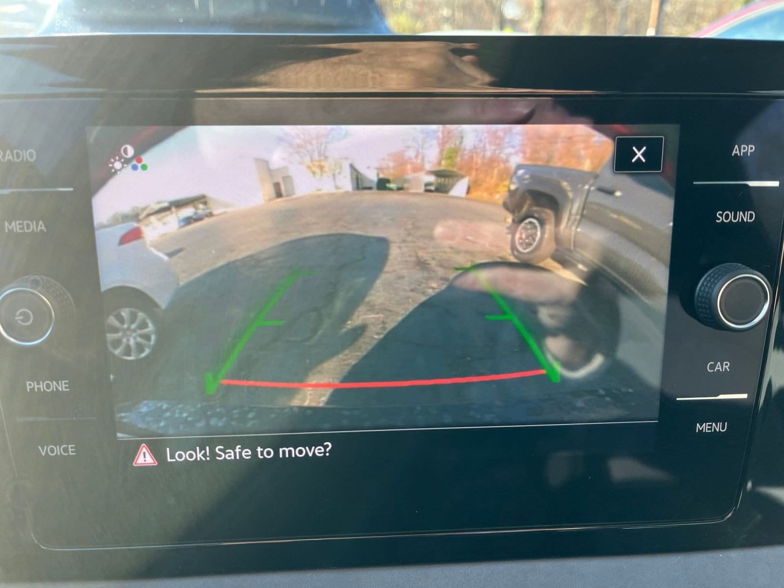 Thumbnail: 2025 Volkswagen Jetta - 17