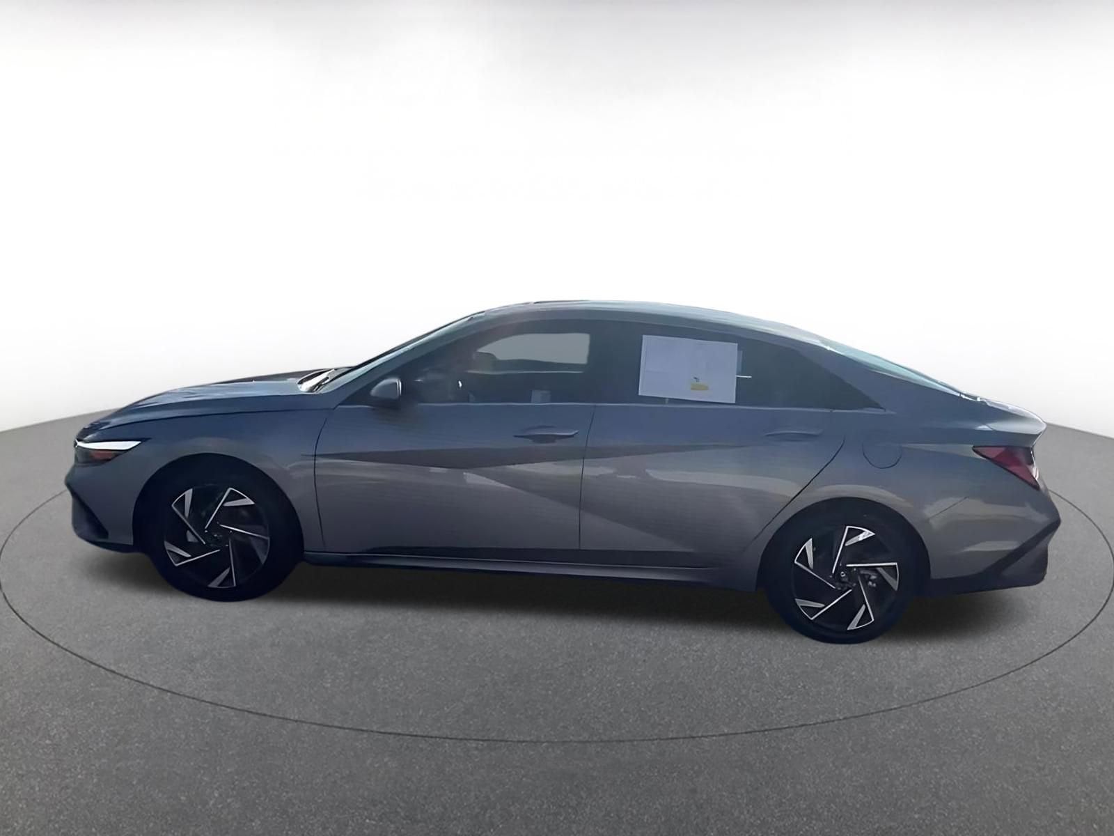 Thumbnail: 2025 Hyundai Elantra - 8