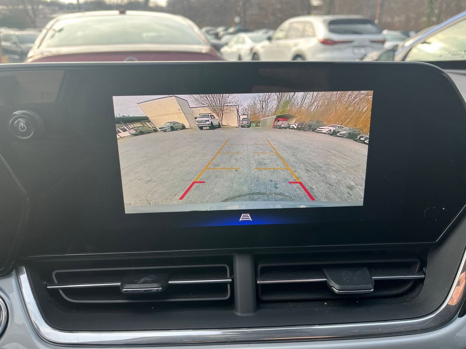 Thumbnail: 2025 Chevrolet Trax - 17