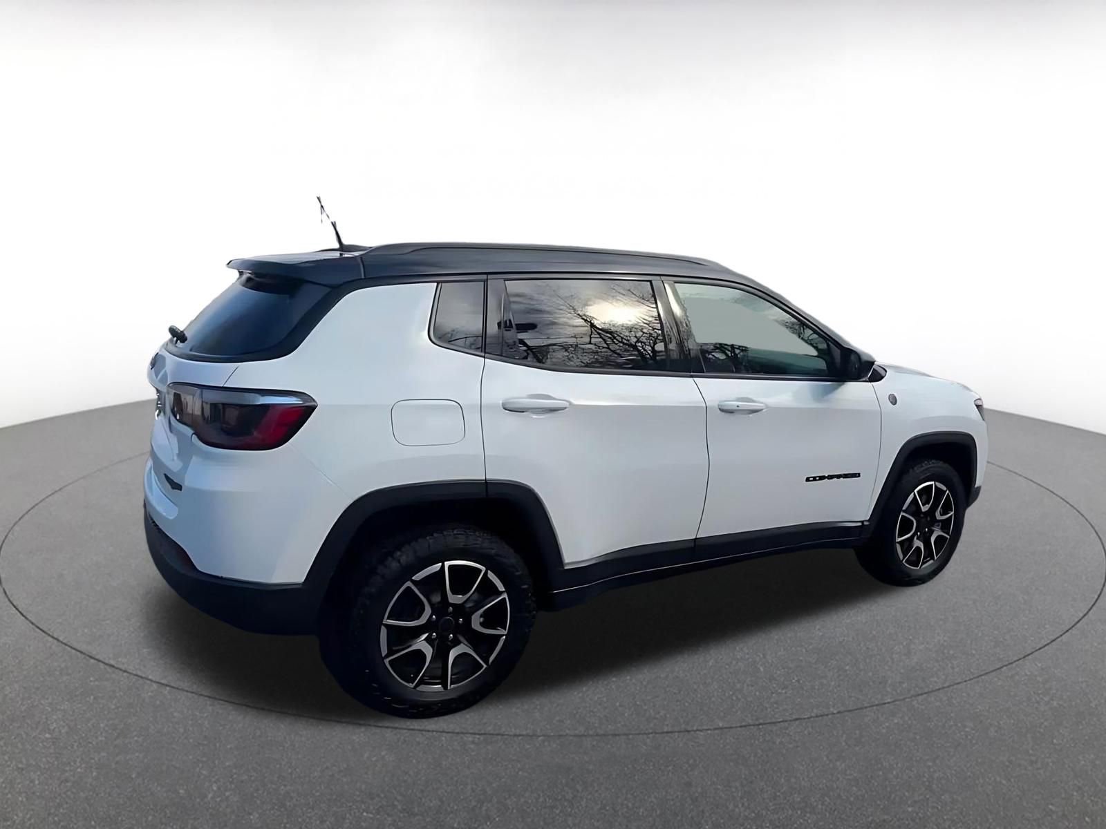 Thumbnail: 2025 Jeep Compass - 14