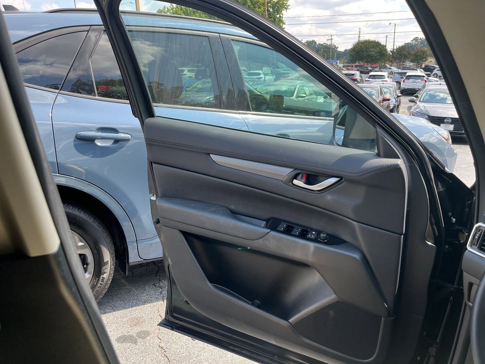 Thumbnail: 2025 Mazda CX-5 - 18