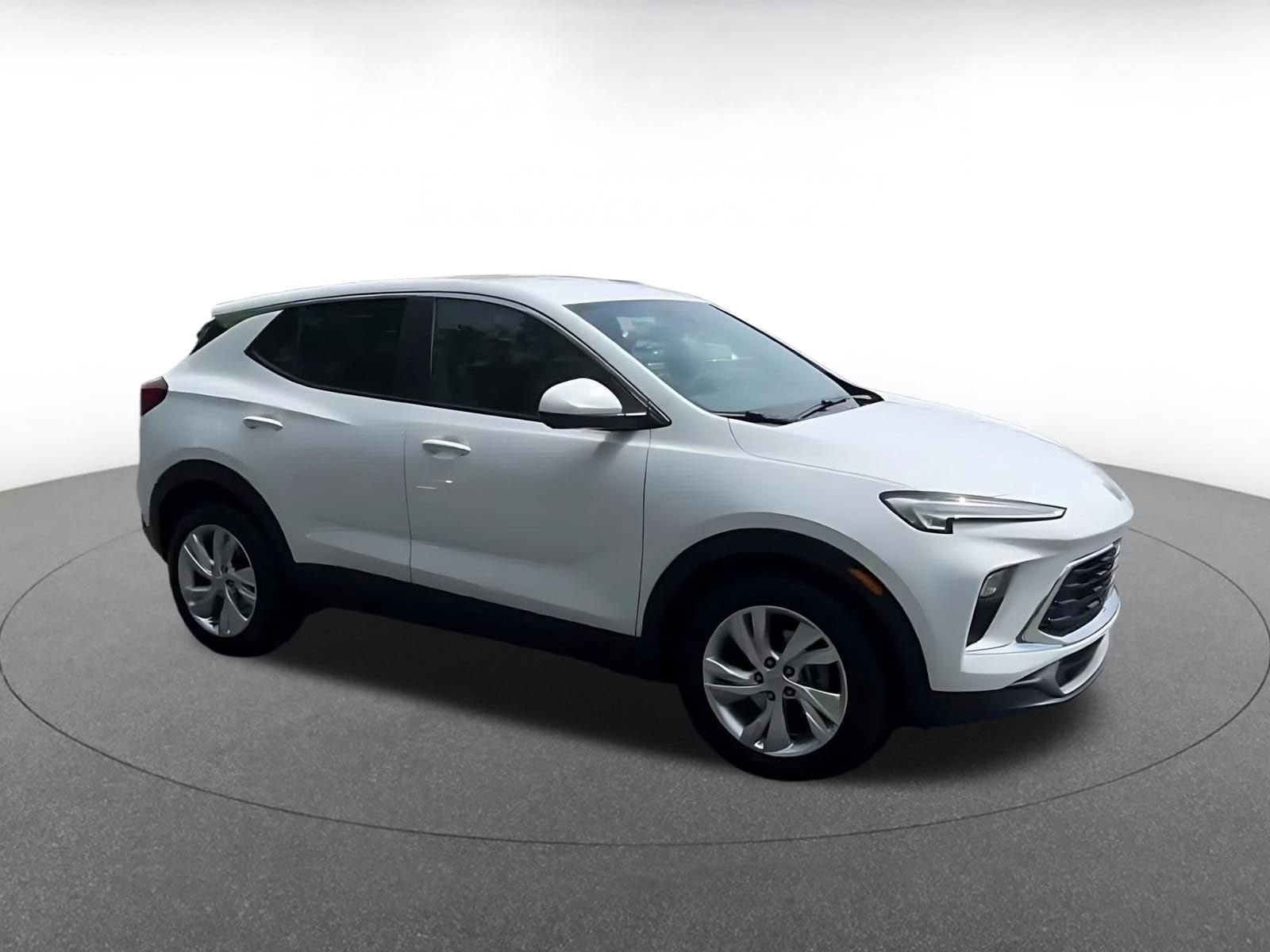 Thumbnail: 2025 Buick Encore GX - 2