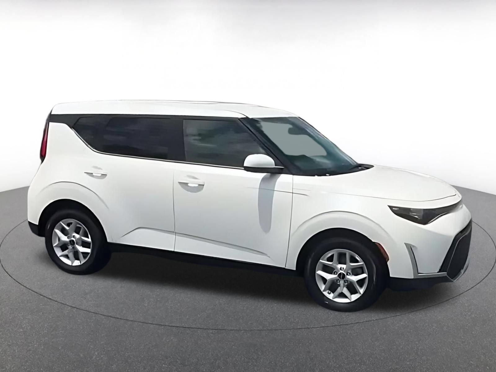 Thumbnail: 2025 Kia Soul - 9