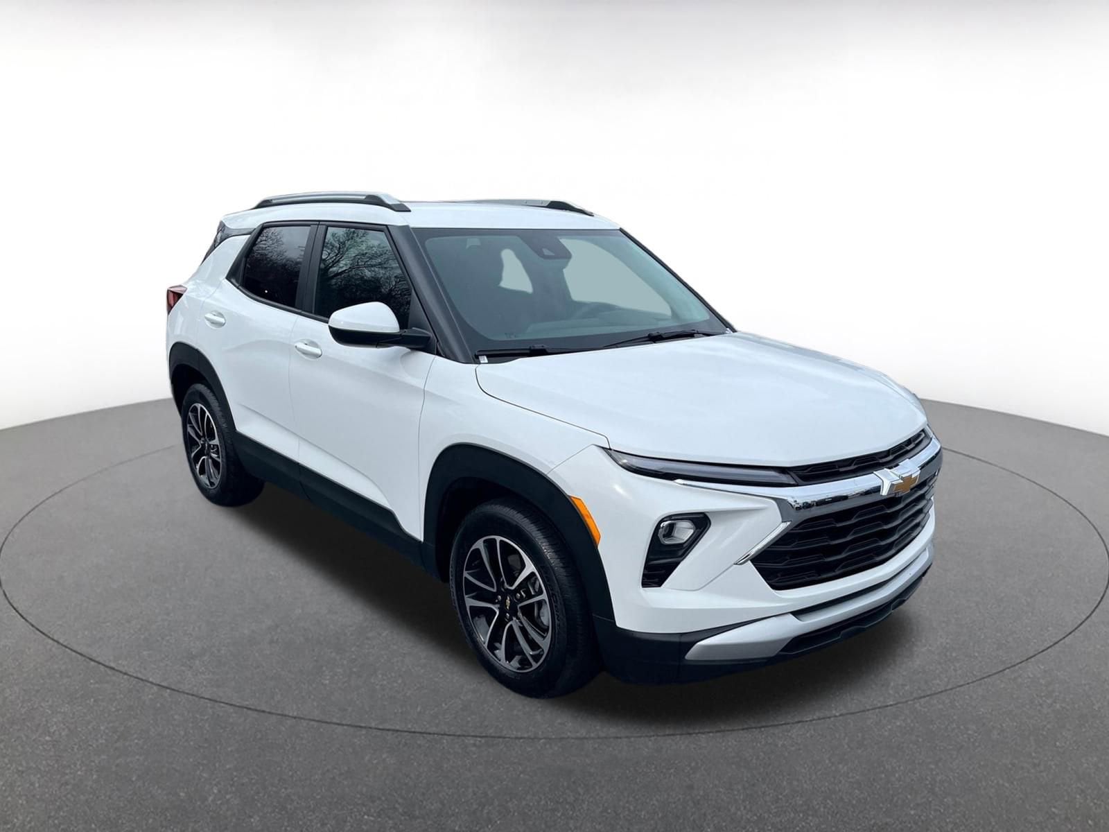 Thumbnail: 2025 Chevrolet TrailBlazer - 1