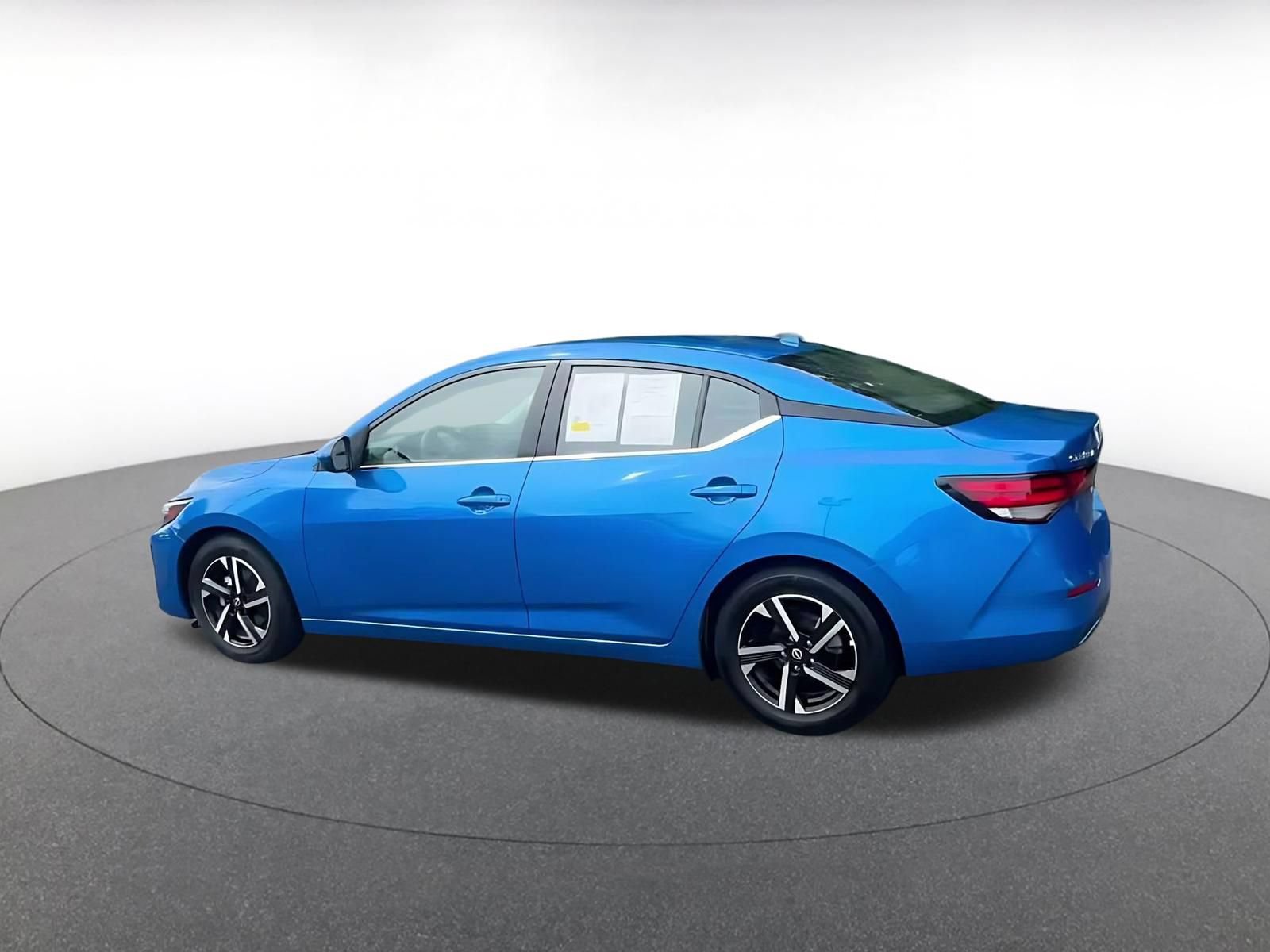 Thumbnail: 2025 Nissan Sentra - 8