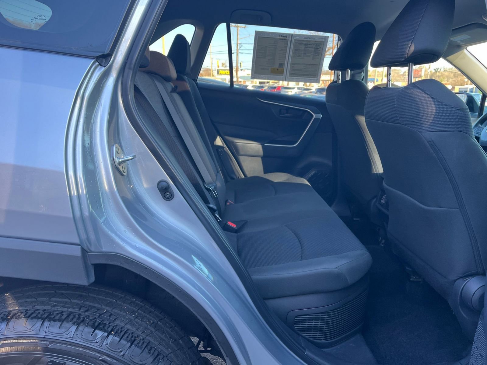 Thumbnail: 2025 Toyota RAV4 - 21