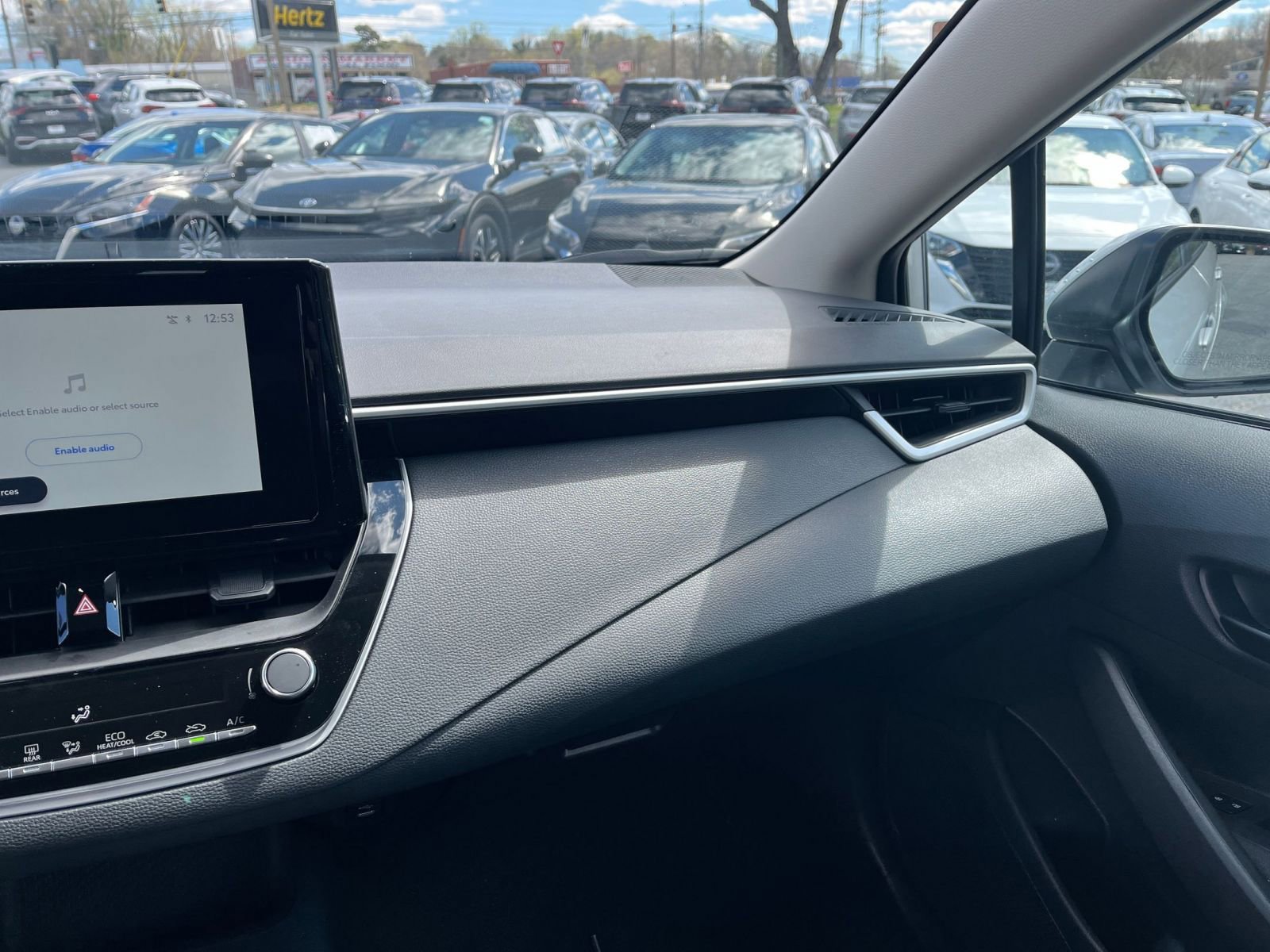 Thumbnail: 2025 Toyota Corolla - 30