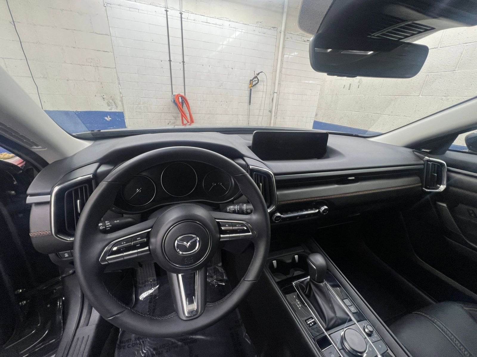 Thumbnail: 2025 Mazda CX-50 - 32
