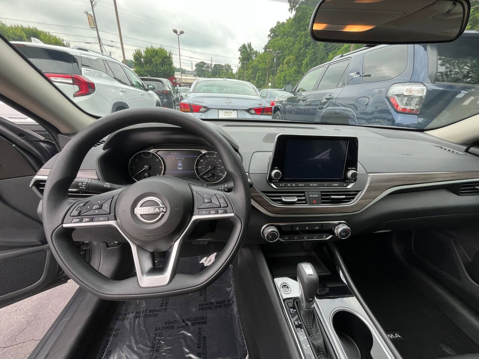2024 Nissan Altima SV 28