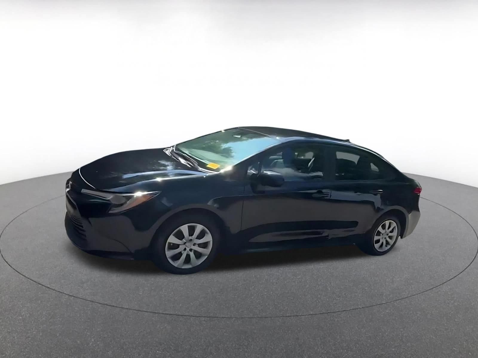 Thumbnail: 2025 Toyota Corolla - 5