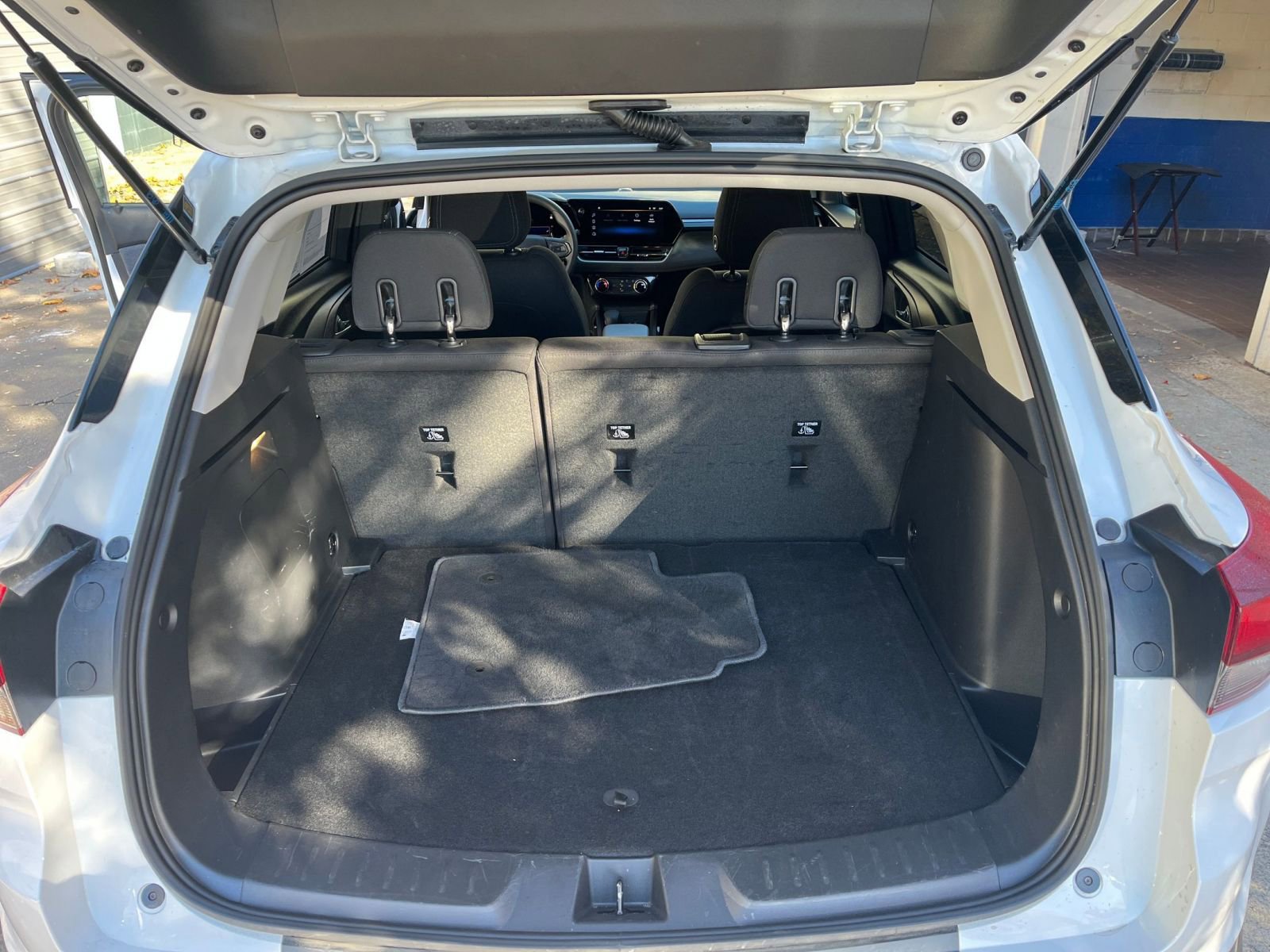 Thumbnail: 2025 Chevrolet TrailBlazer - 27