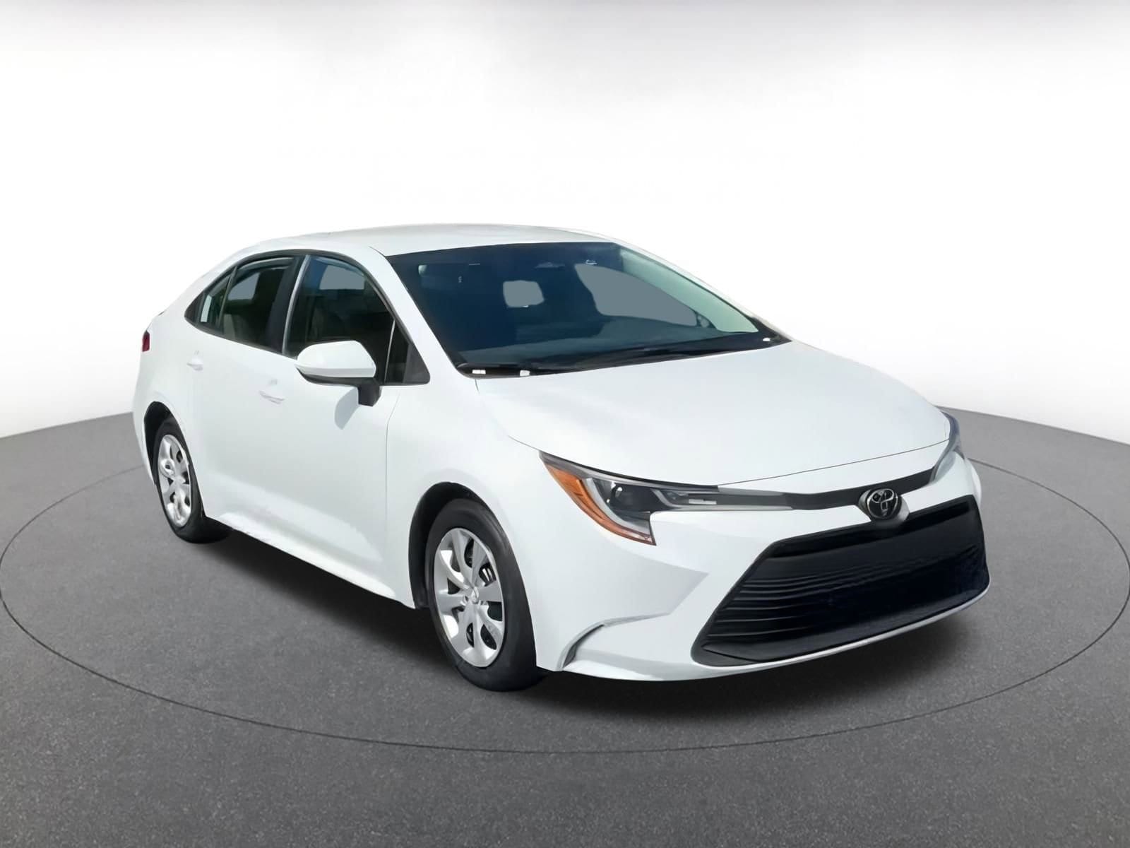 Thumbnail: 2024 Toyota Corolla - 3