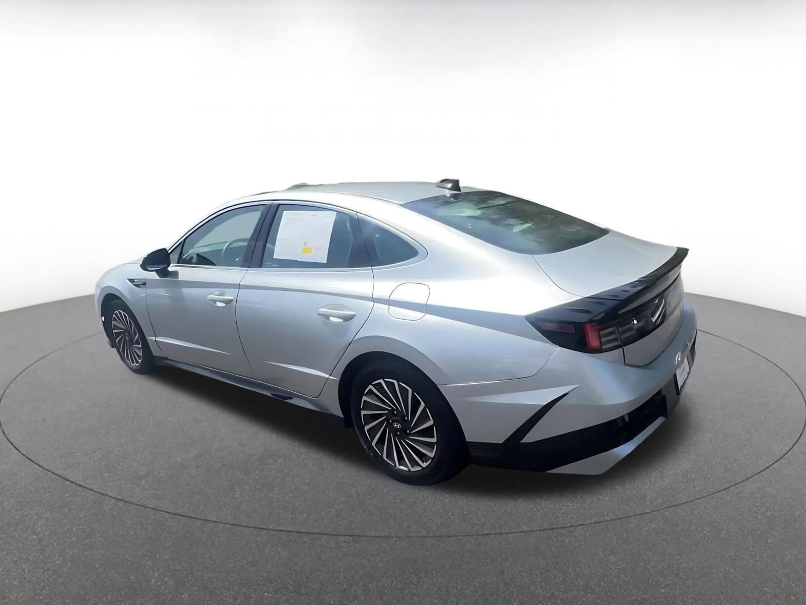 Thumbnail: 2025 Hyundai Sonata - 10