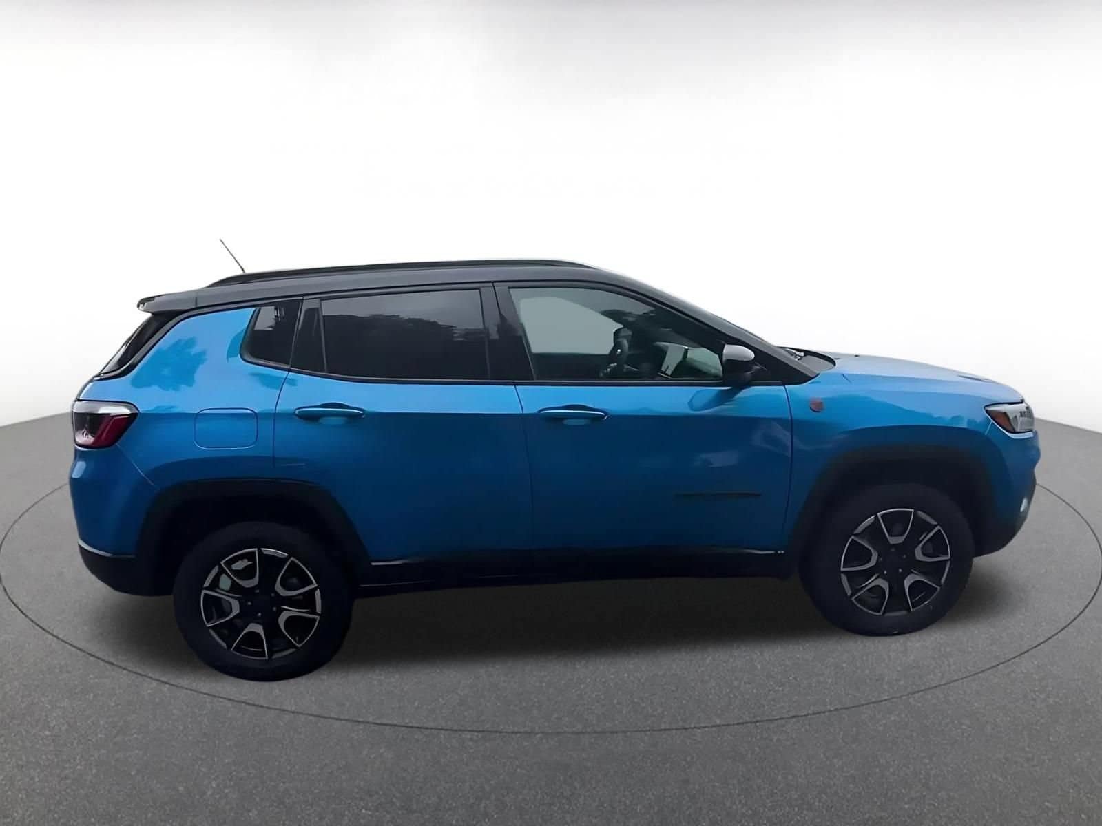 Thumbnail: 2025 Jeep Compass - 16