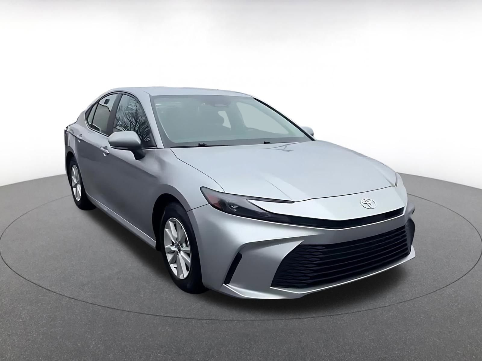 Thumbnail: 2025 Toyota Camry - 3