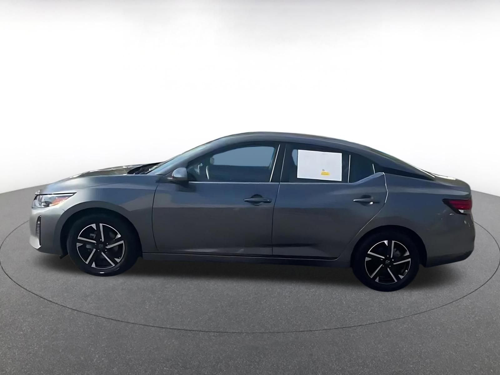 Thumbnail: 2025 Nissan Sentra - 9