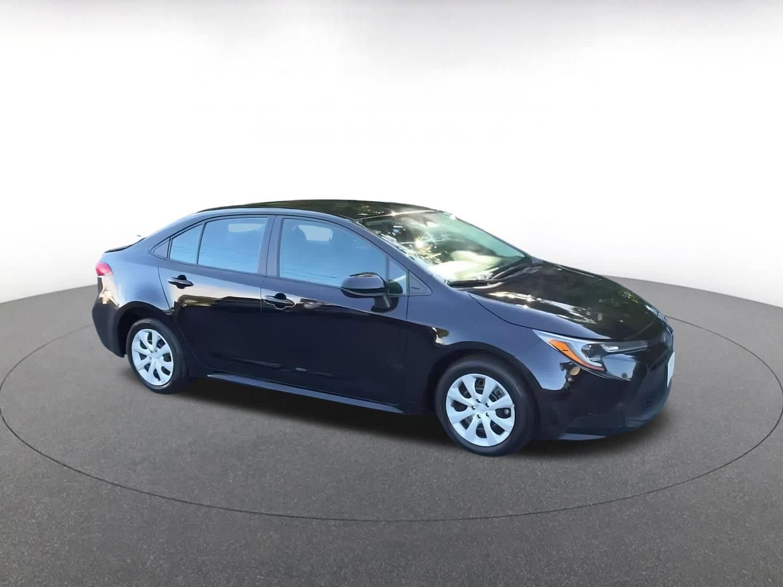 Thumbnail: 2024 Toyota Corolla - 1