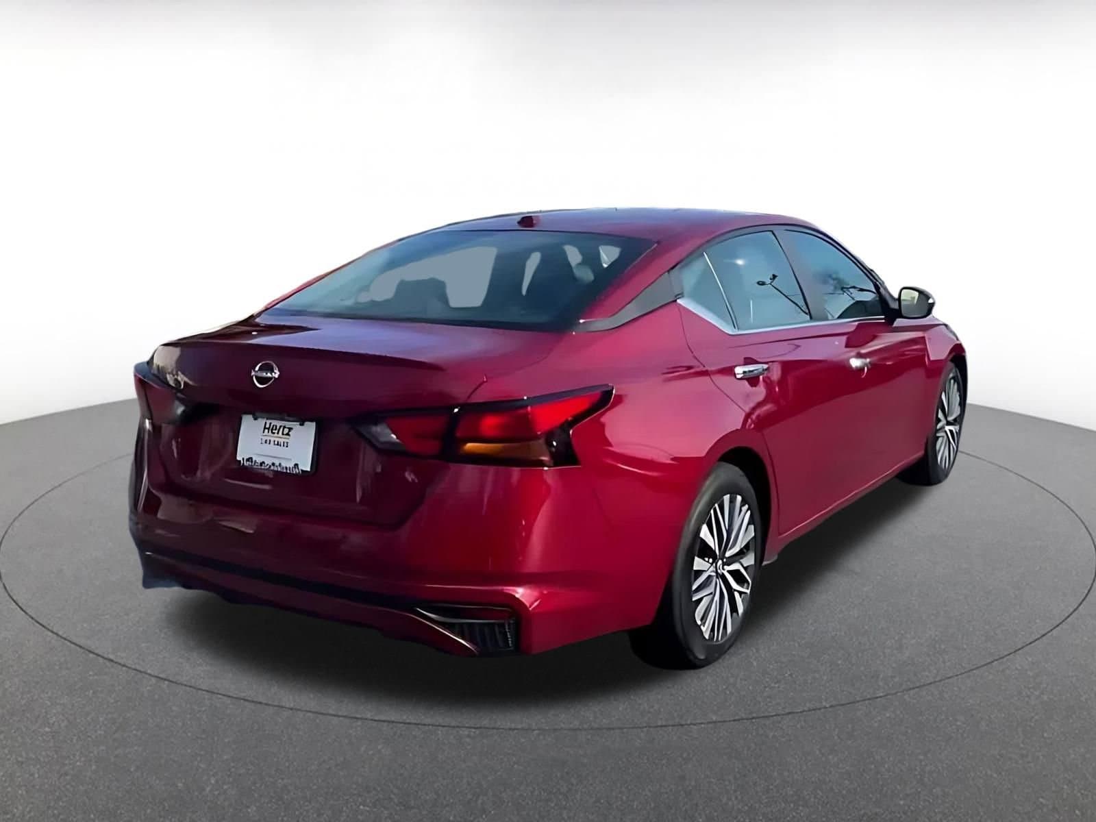 Thumbnail: 2025 Nissan Altima - 15