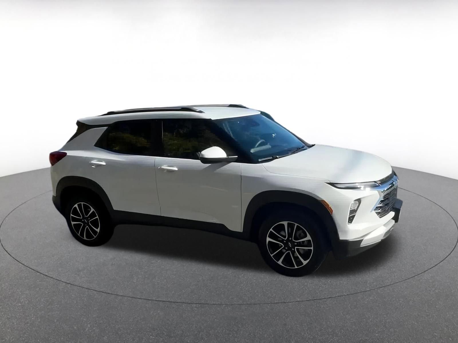 Thumbnail: 2025 Chevrolet TrailBlazer - 2