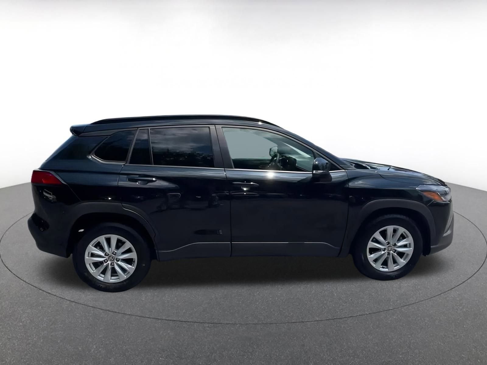 Thumbnail: 2024 Toyota Corolla Cross - 16