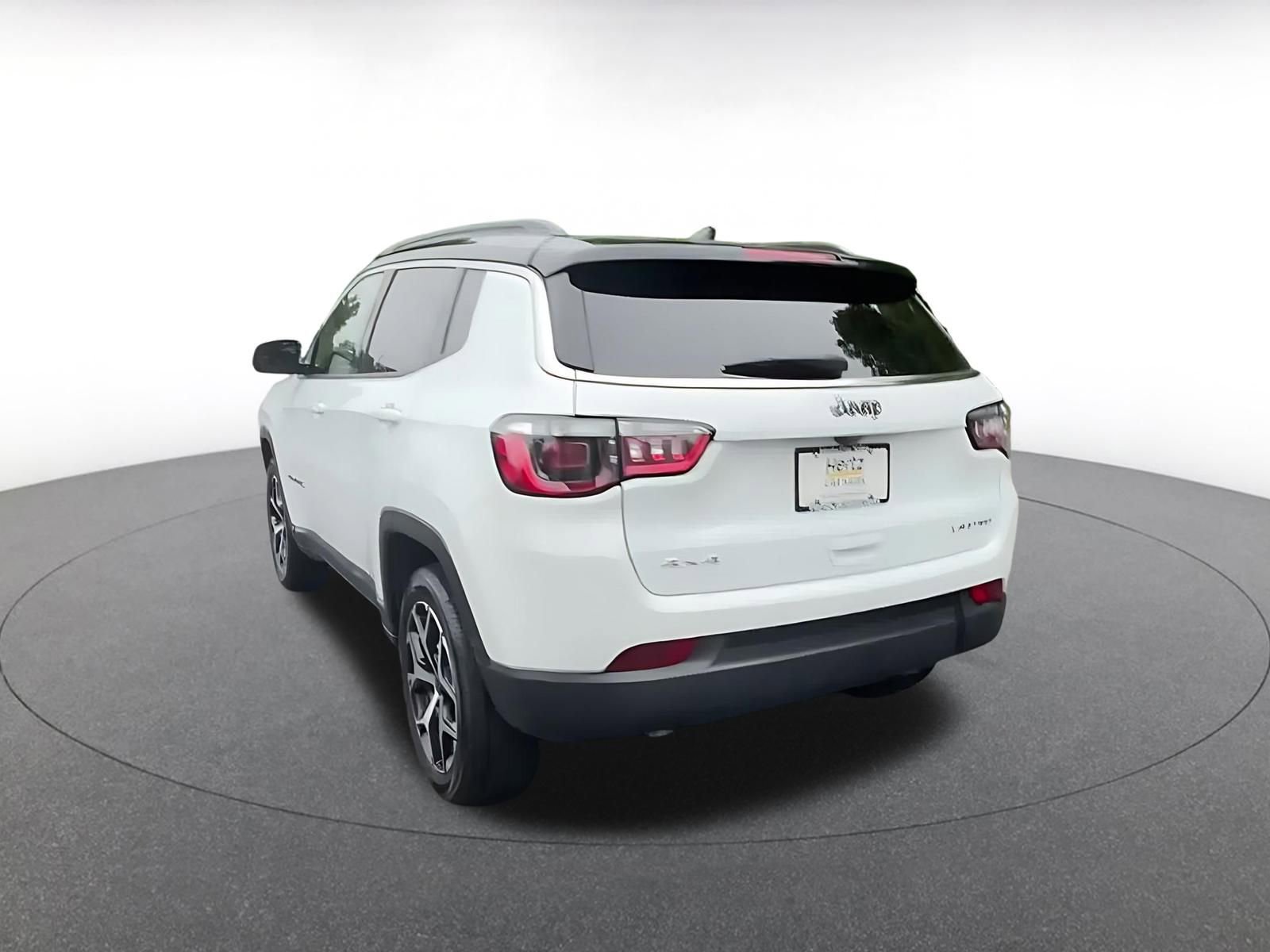 Thumbnail: 2025 Jeep Compass - 11