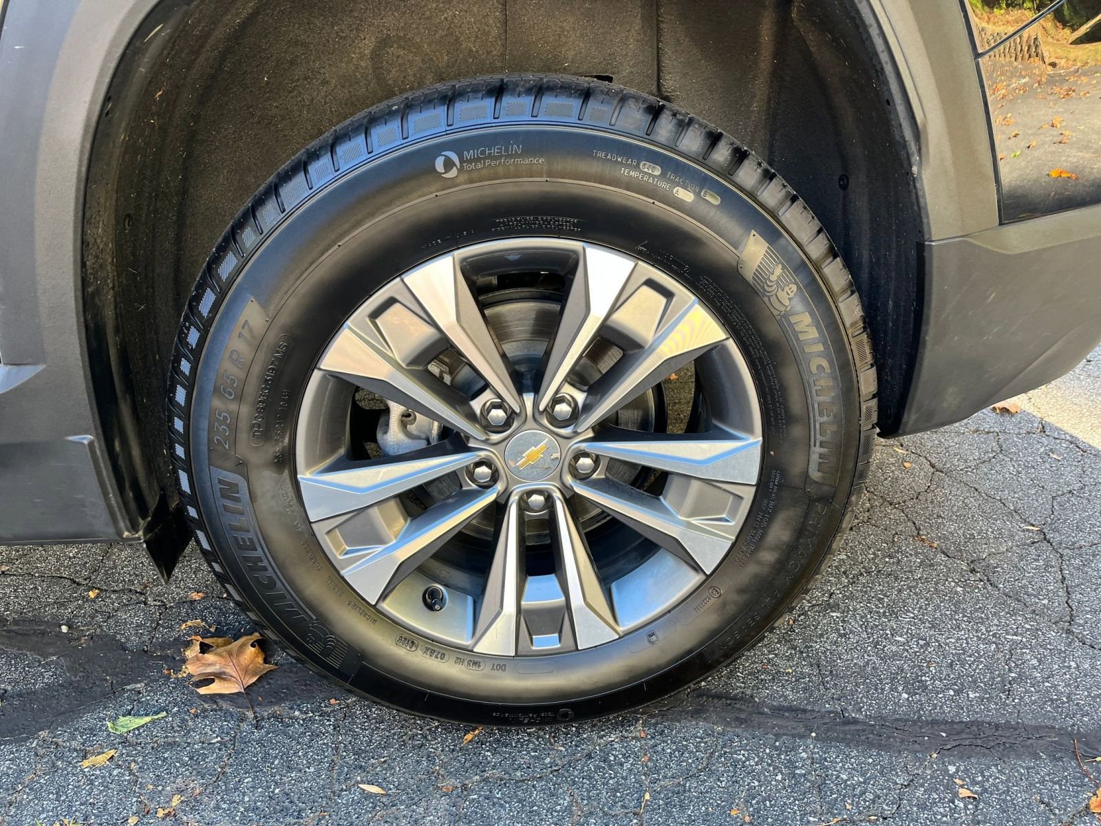 Thumbnail: 2025 Chevrolet Equinox - 25