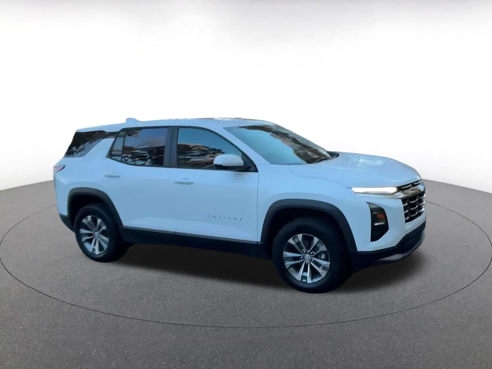 Thumbnail: 2025 Chevrolet Equinox - 2