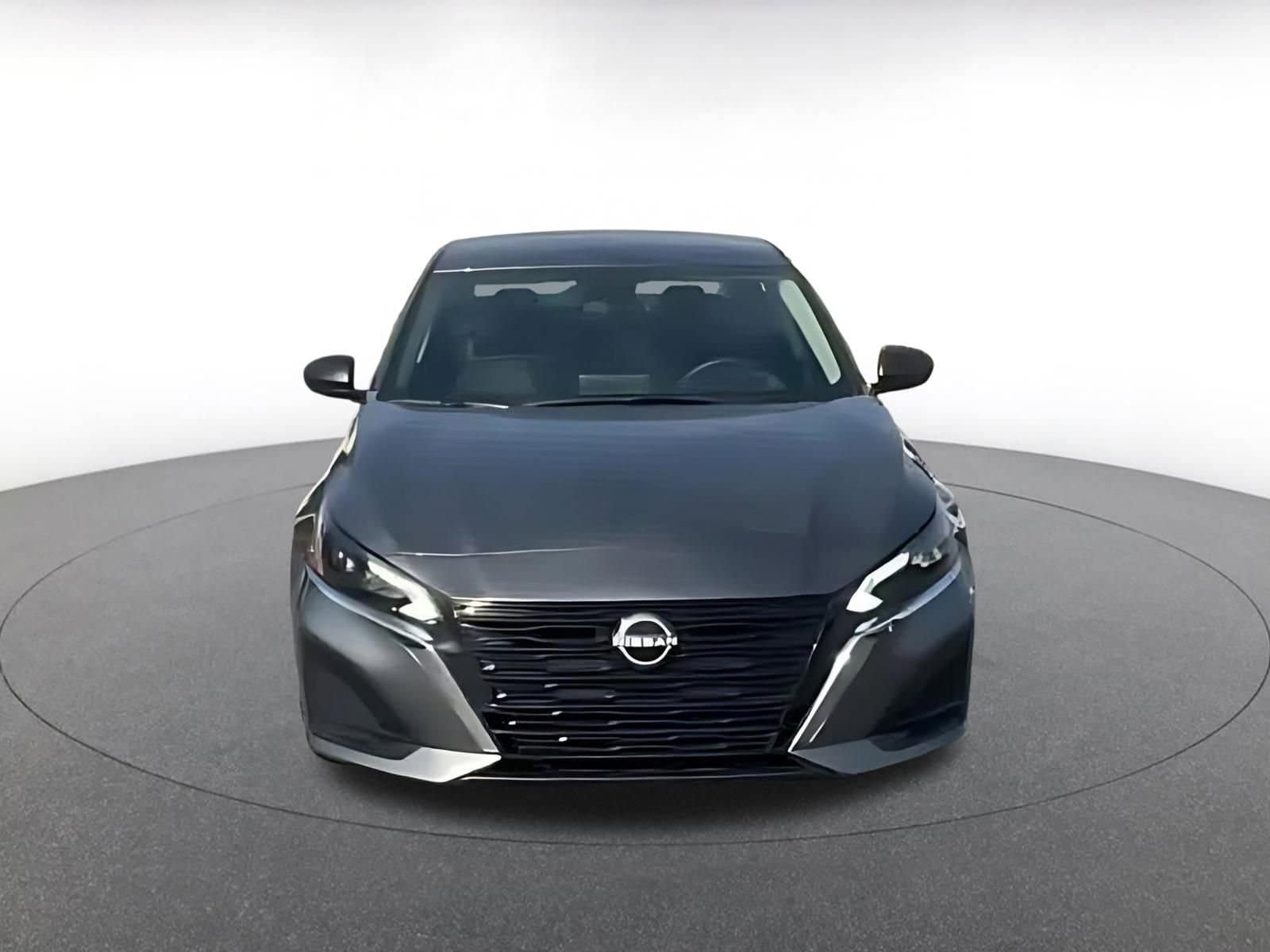 Thumbnail: 2025 Nissan Altima - 4