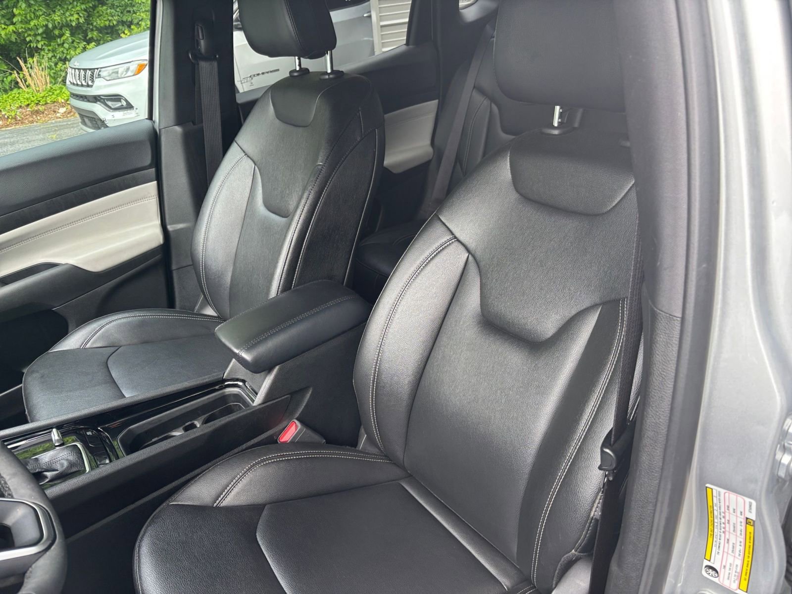 Thumbnail: 2025 Jeep Compass - 31
