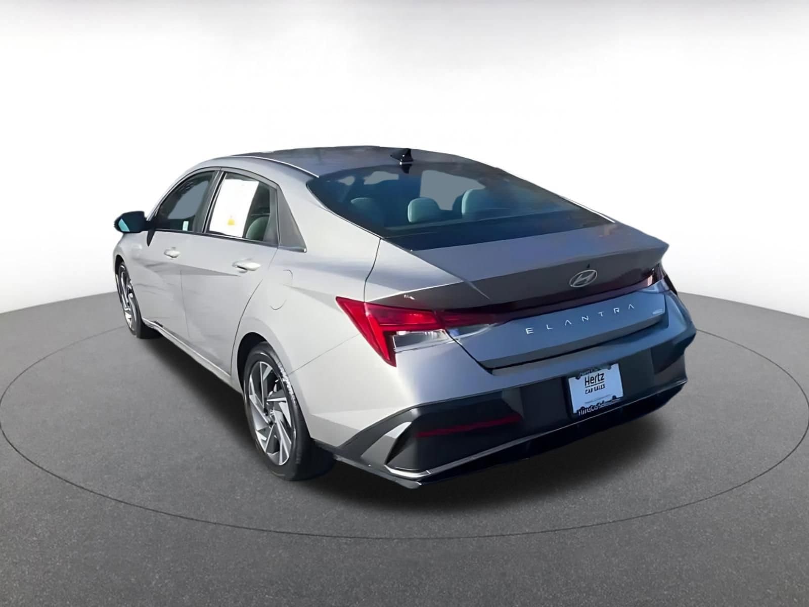 Thumbnail: 2025 Hyundai Elantra - 11