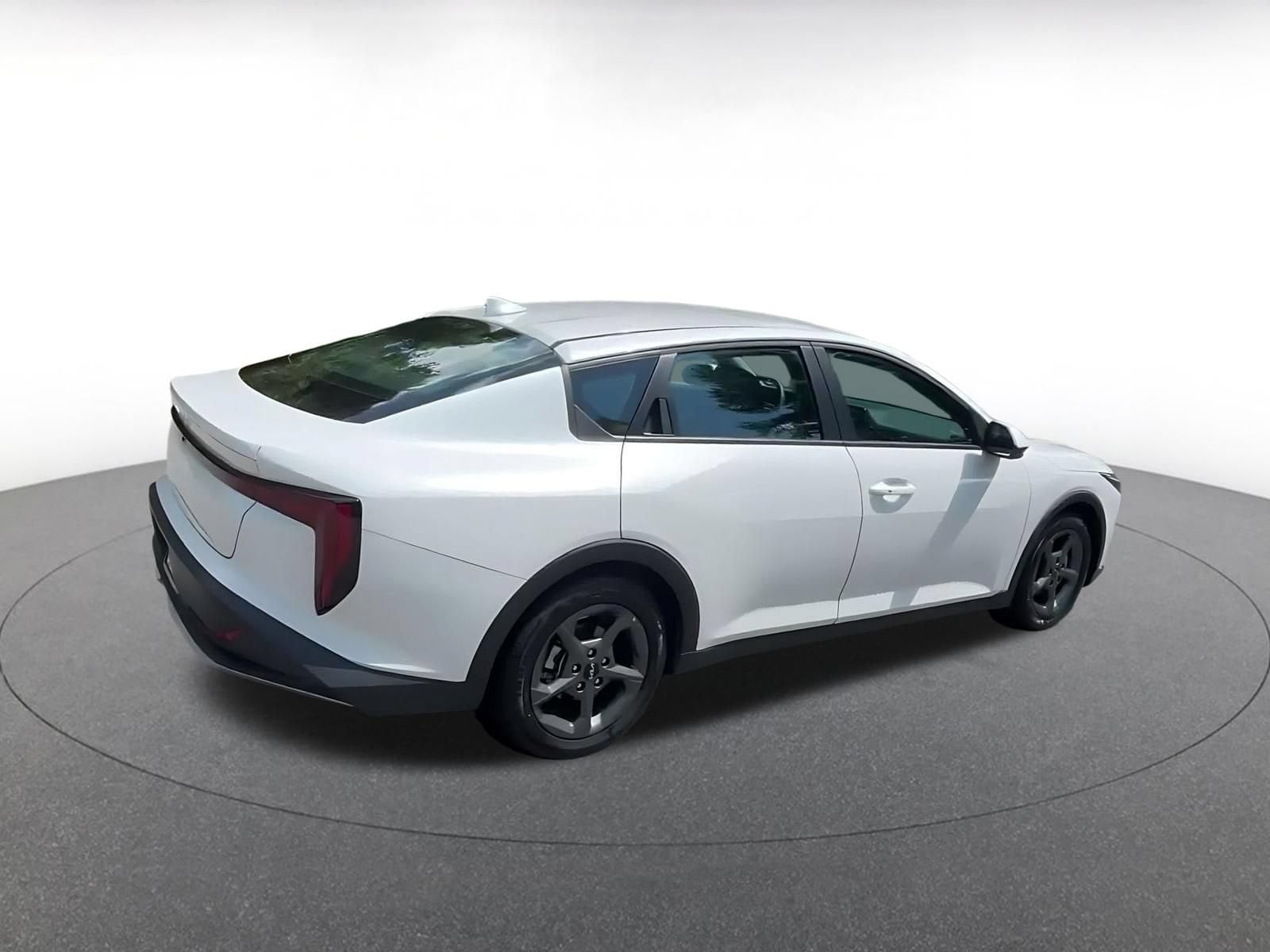 Thumbnail: 2026 Kia K4 - 14