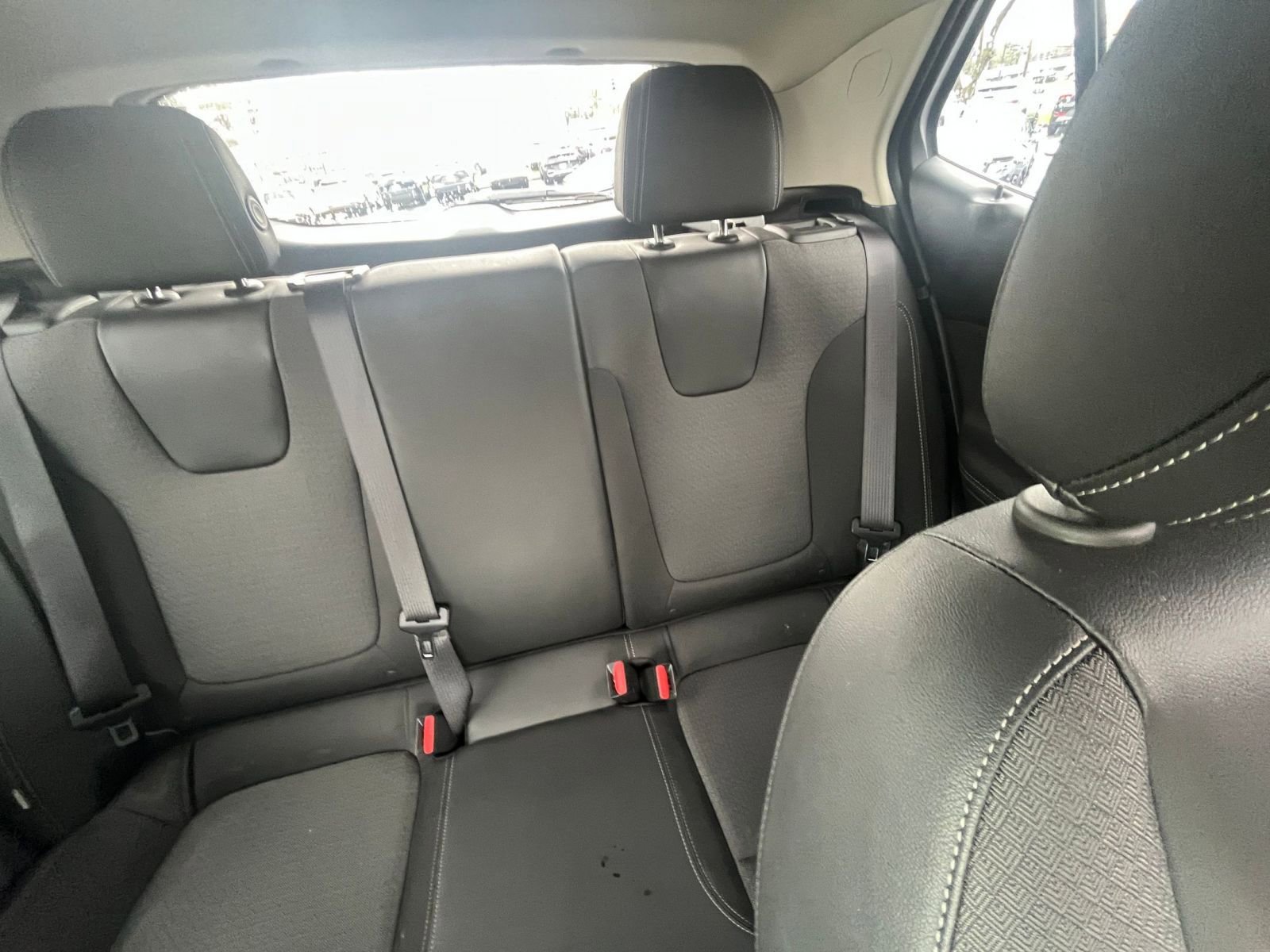 Thumbnail: 2025 Buick Encore GX - 32