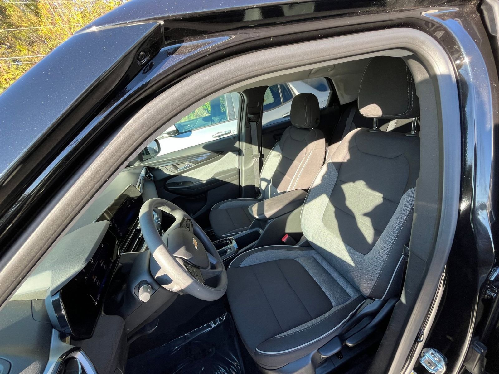 Thumbnail: 2025 Chevrolet TrailBlazer - 32