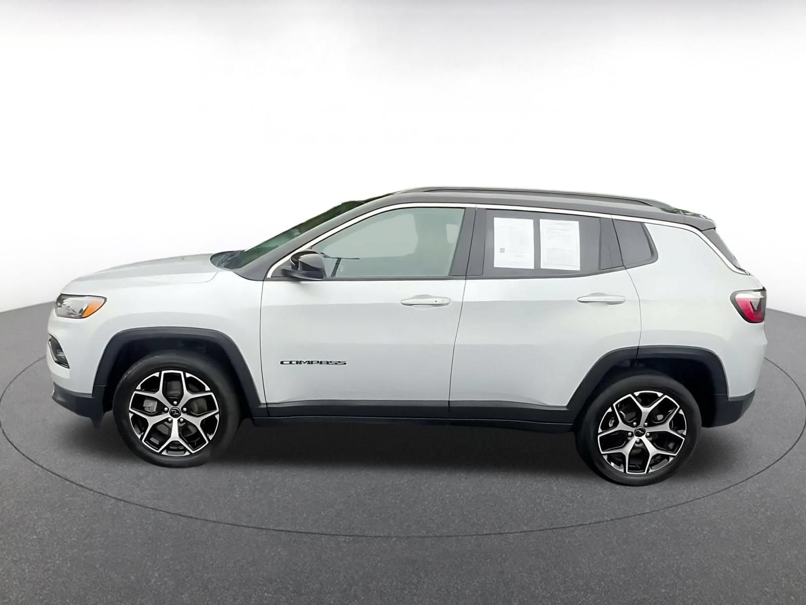 Thumbnail: 2025 Jeep Compass - 8