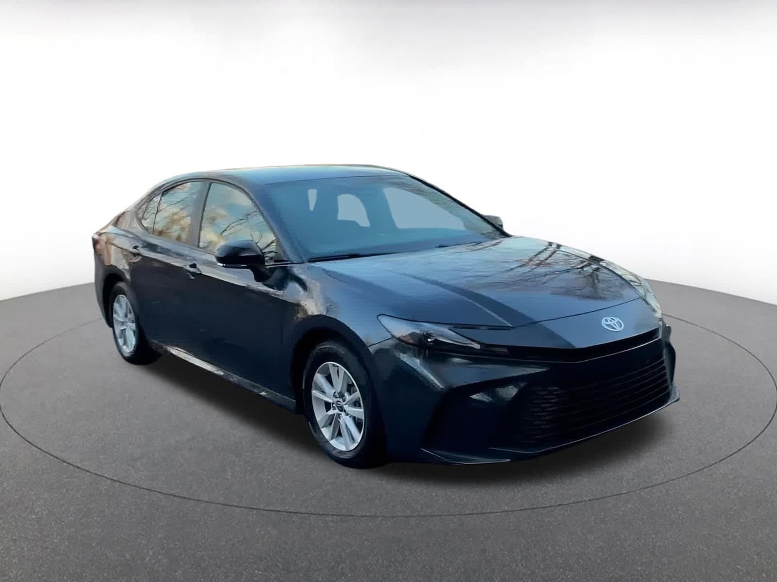 Thumbnail: 2025 Toyota Camry - 3