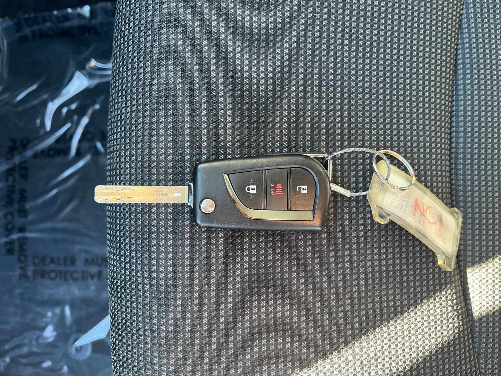 Thumbnail: 2025 Toyota RAV4 - 21