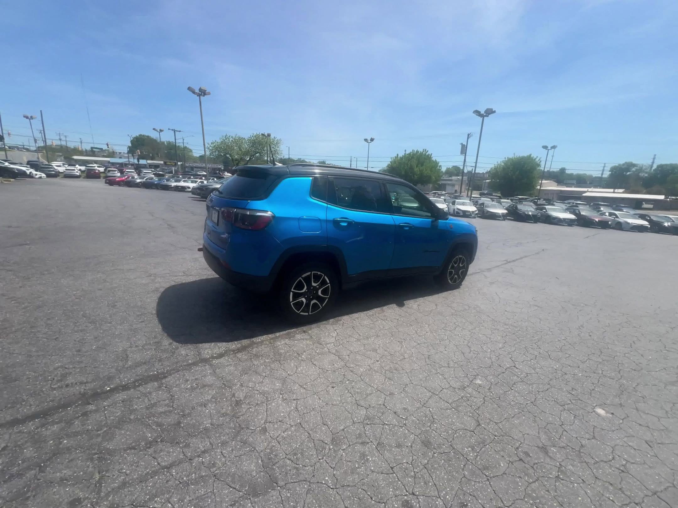 Thumbnail: 2025 Chevrolet Trax - 2