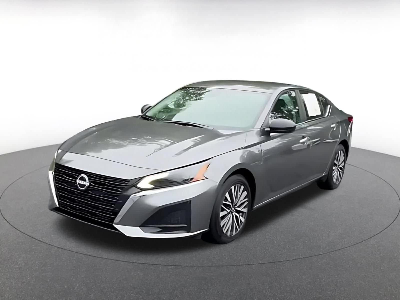 Thumbnail: 2025 Nissan Altima - 7
