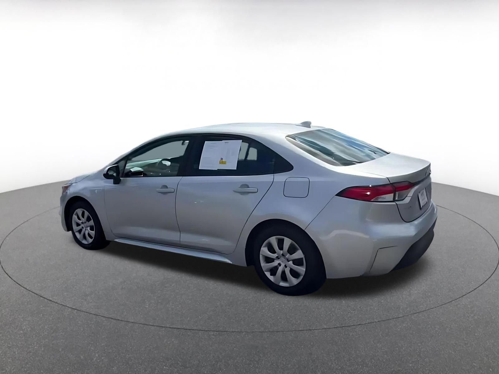 Thumbnail: 2025 Toyota Corolla - 10