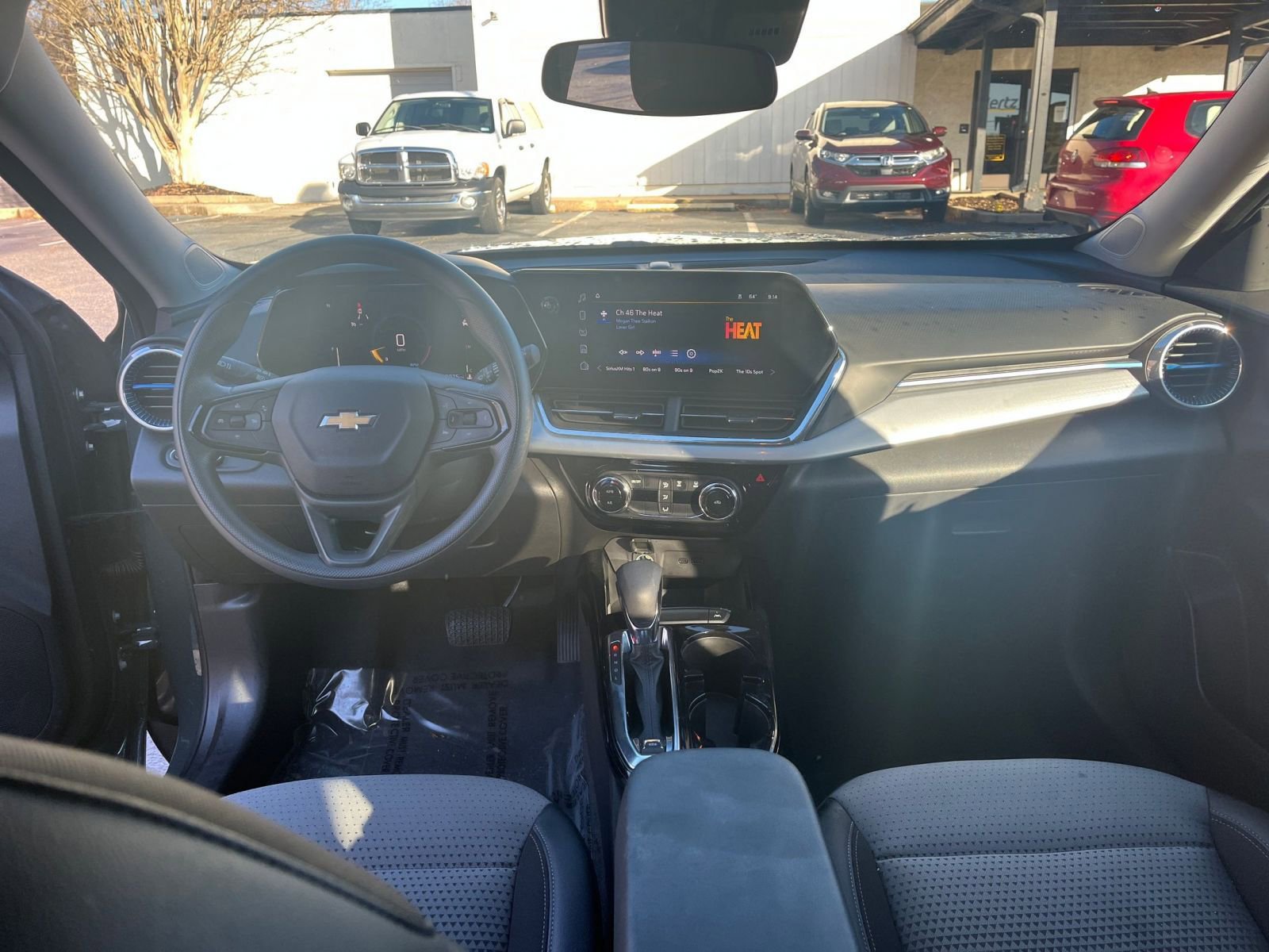 Thumbnail: 2025 Chevrolet Trax - 27